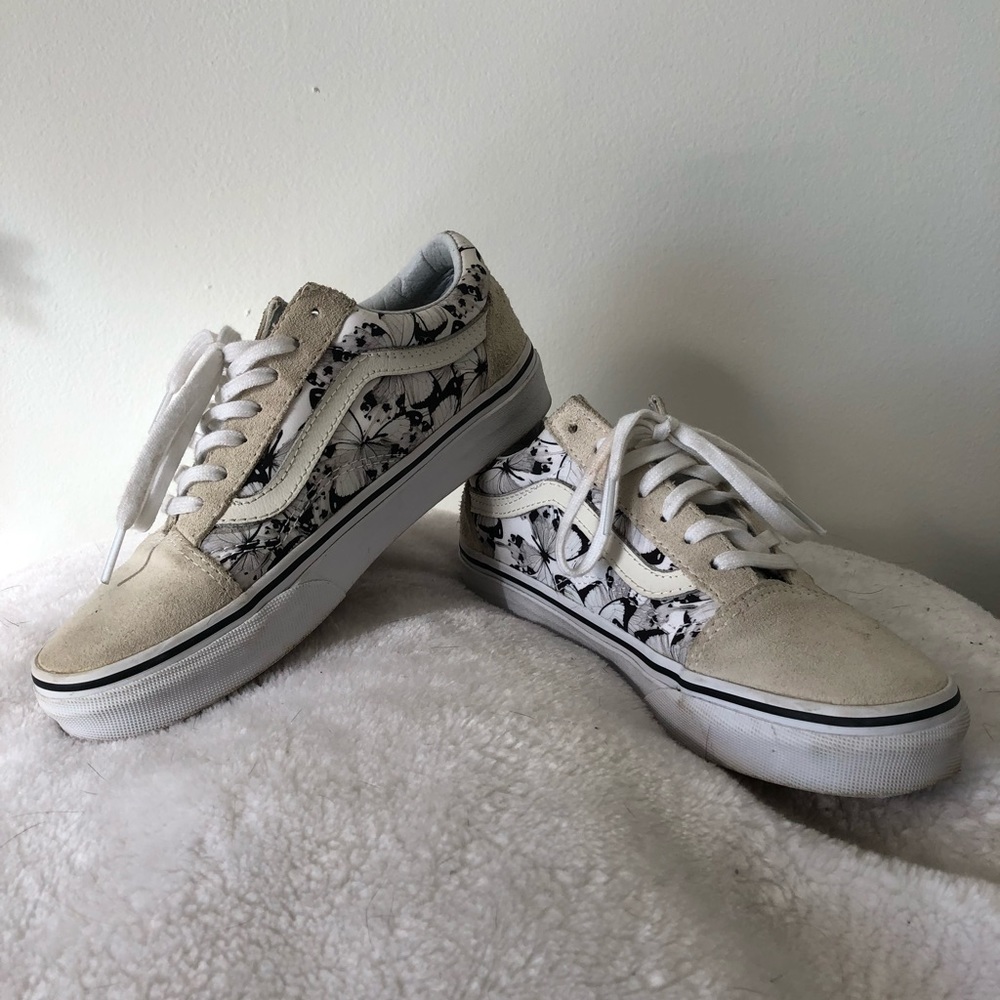 Custom butterfly Vans